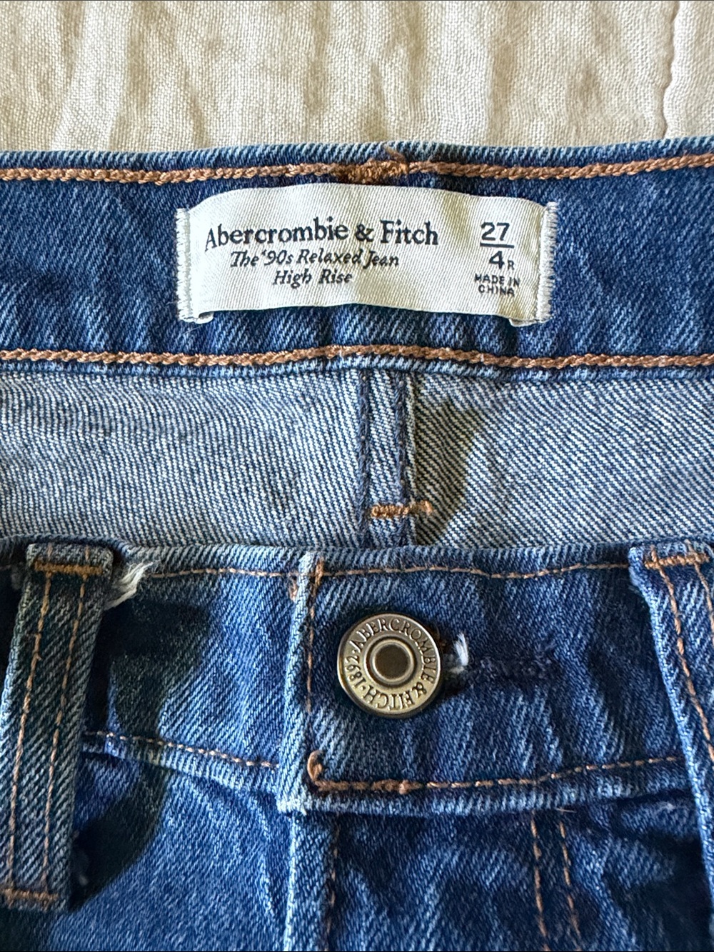 The 90s relaxed high rise jeans - Picture 2 of 4